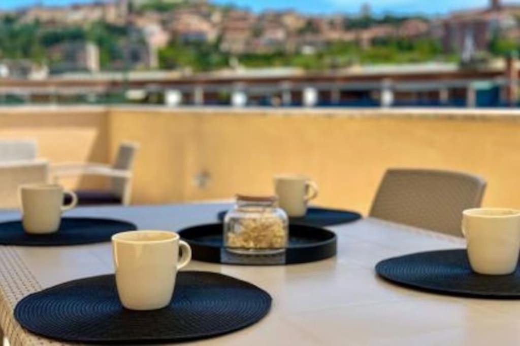 Exclusive Penthouse With 60 M2 Panoramic Terrace Διαμέρισμα Περούτζια Εξωτερικό φωτογραφία